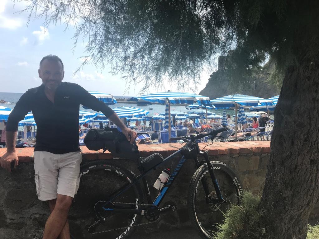 BIKE TRIP ... I COME TOO! 